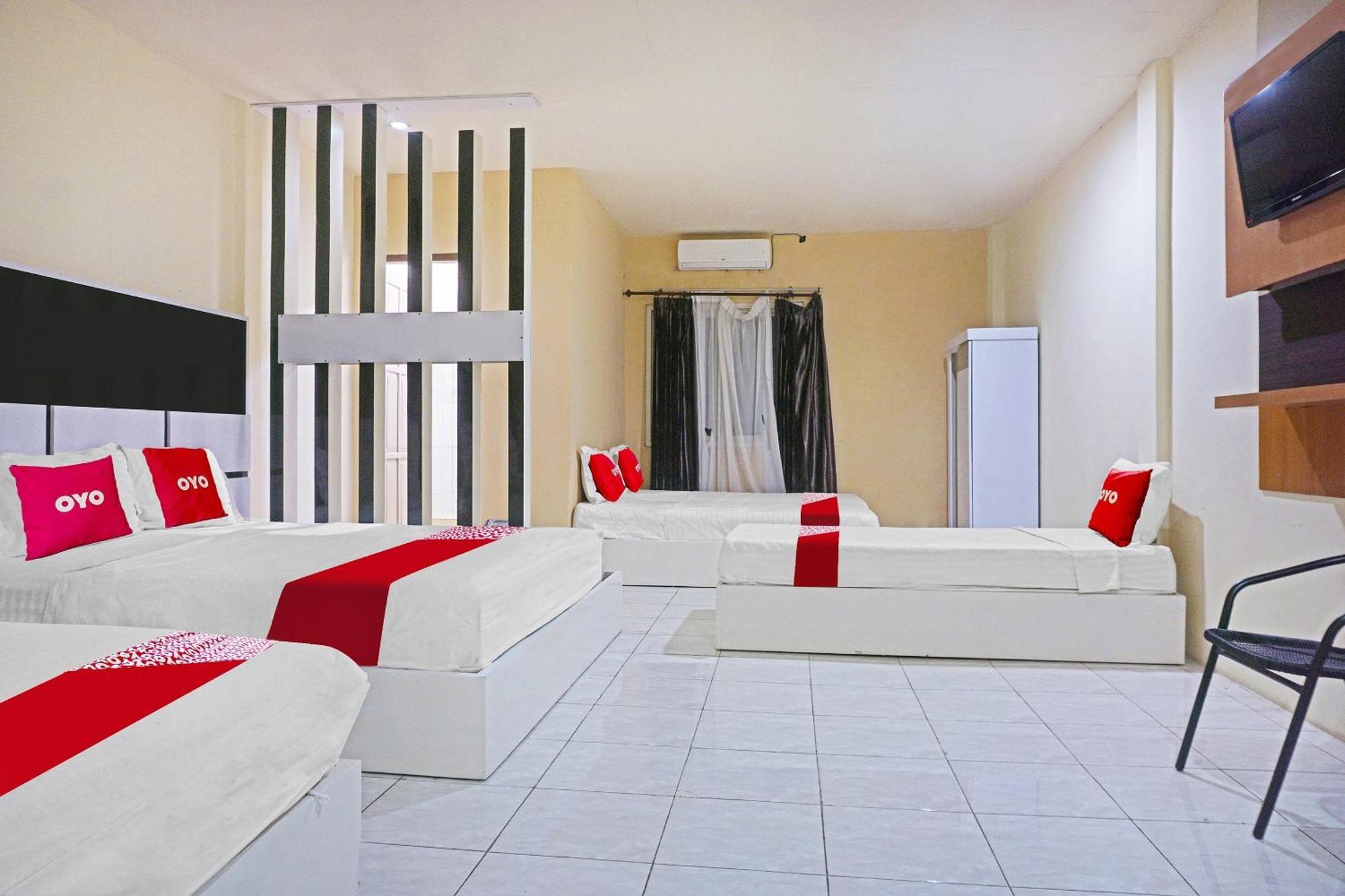 Collection O 91331 Hotel Grand Saota Soppeng Lalabata Esterno foto
