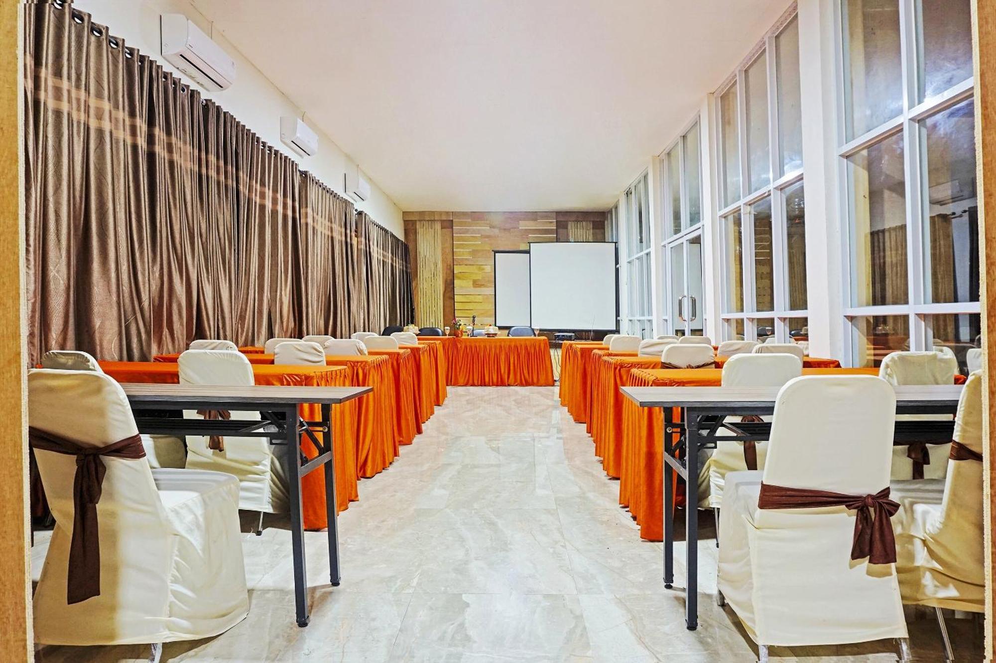 Collection O 91331 Hotel Grand Saota Soppeng Lalabata Esterno foto