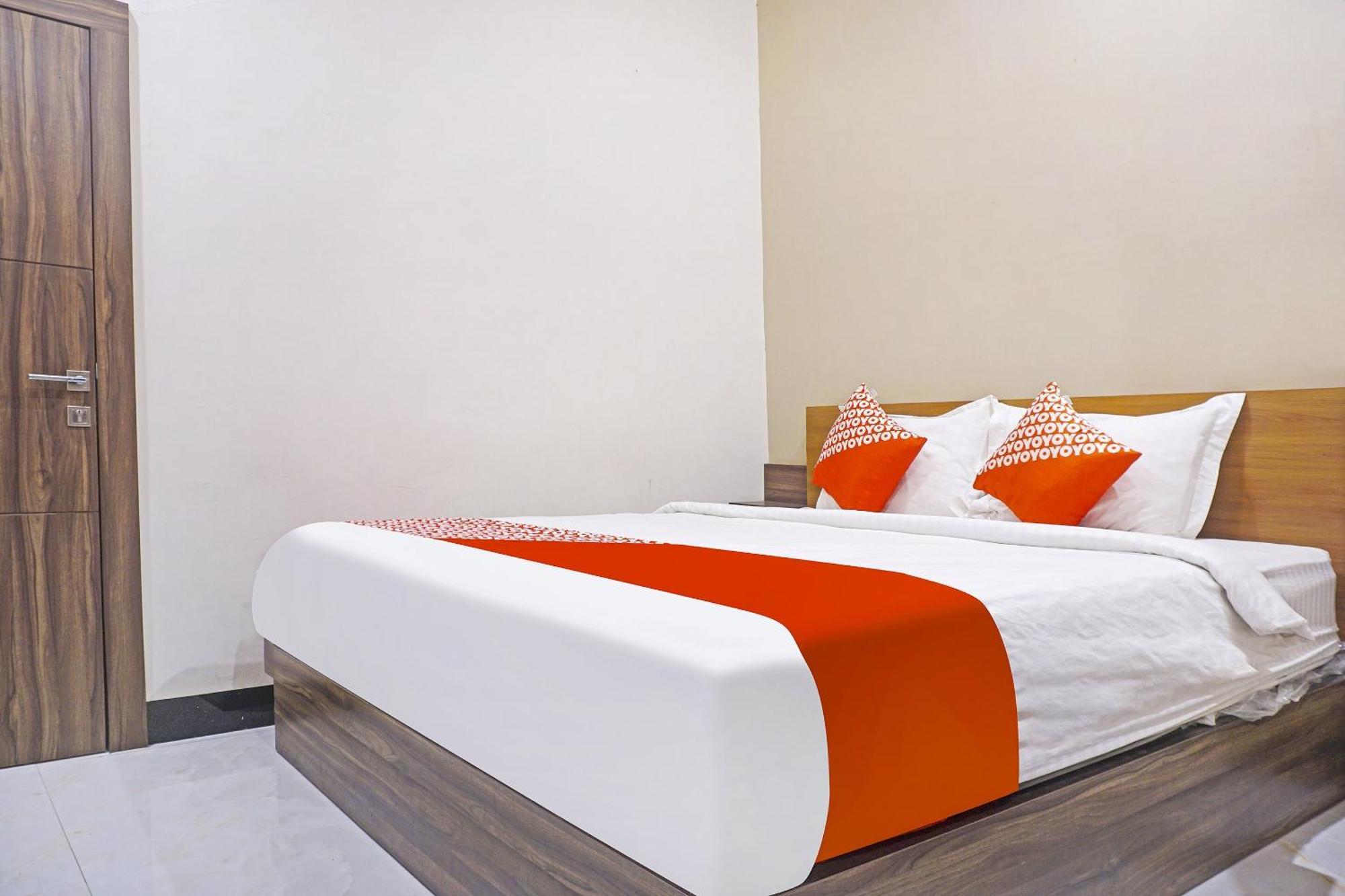 Collection O 91331 Hotel Grand Saota Soppeng Lalabata Esterno foto