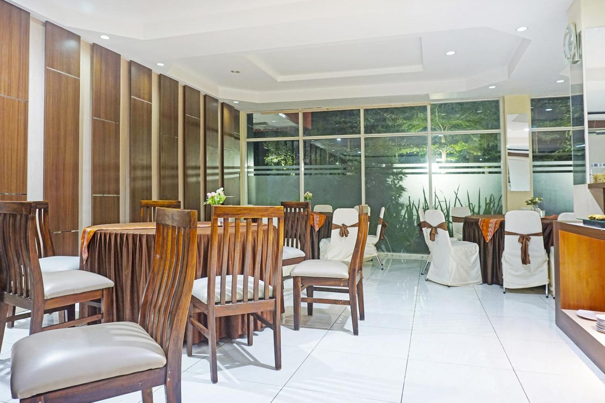 Collection O 91331 Hotel Grand Saota Soppeng Lalabata Esterno foto