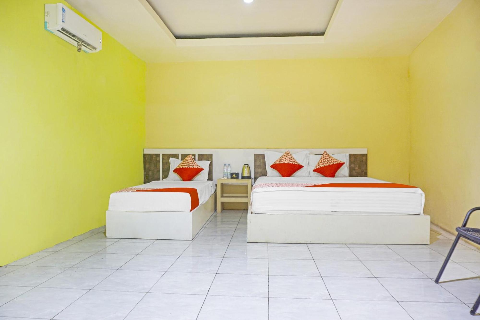 Collection O 91331 Hotel Grand Saota Soppeng Lalabata Esterno foto