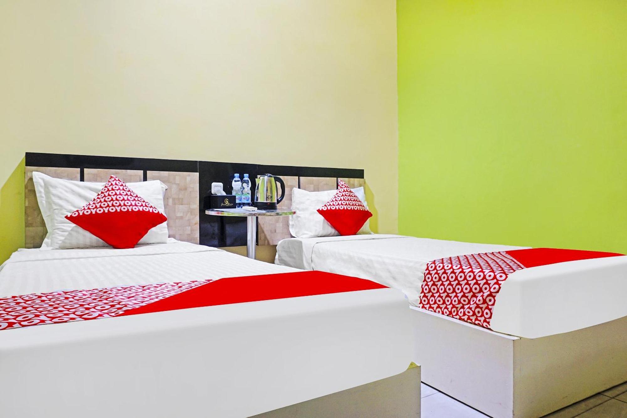 Collection O 91331 Hotel Grand Saota Soppeng Lalabata Esterno foto