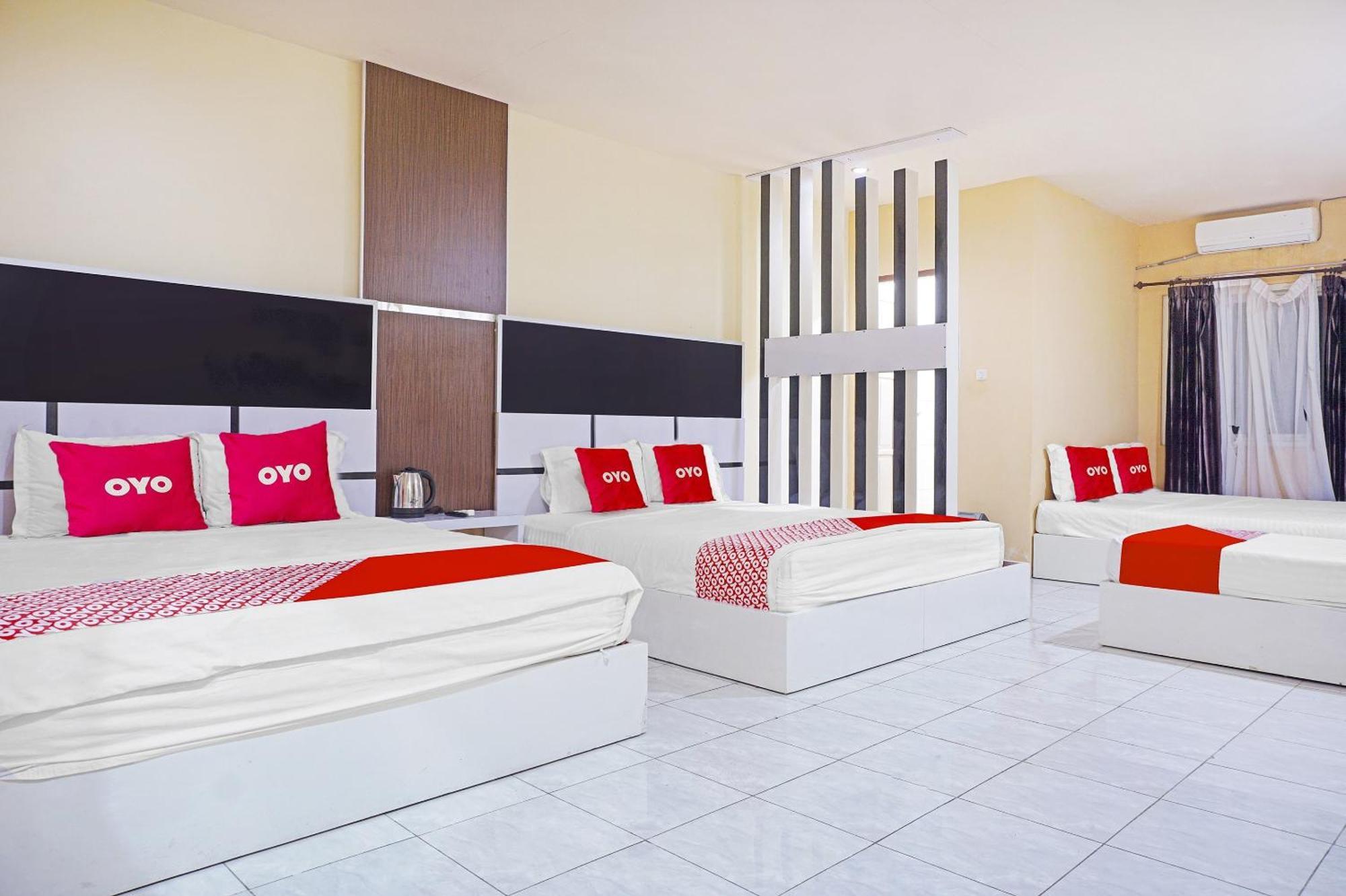 Collection O 91331 Hotel Grand Saota Soppeng Lalabata Esterno foto