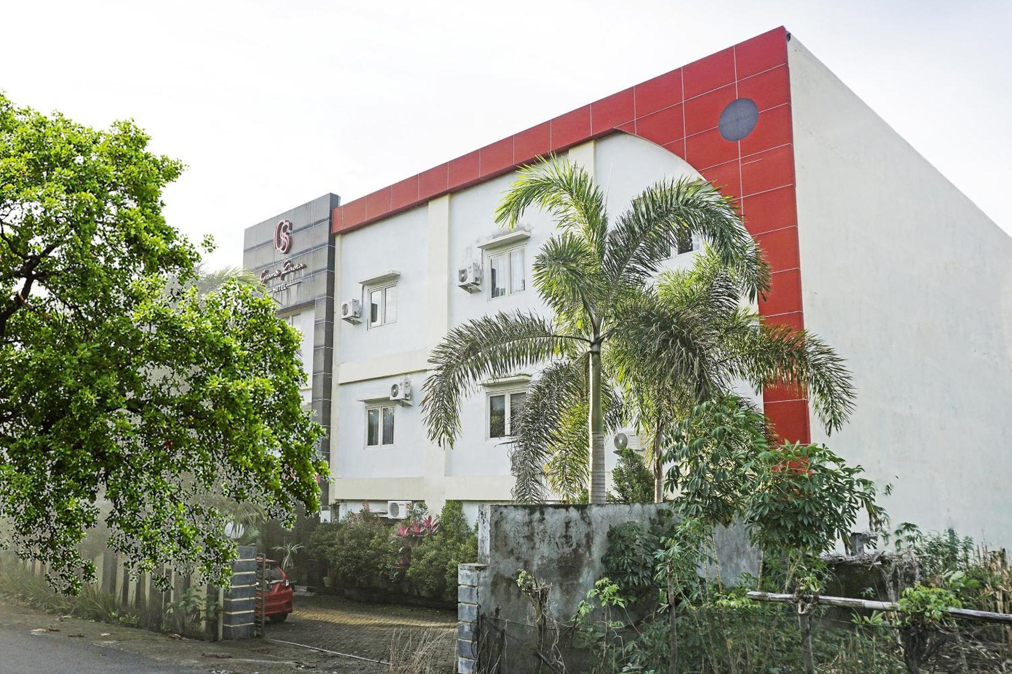Collection O 91331 Hotel Grand Saota Soppeng Lalabata Esterno foto